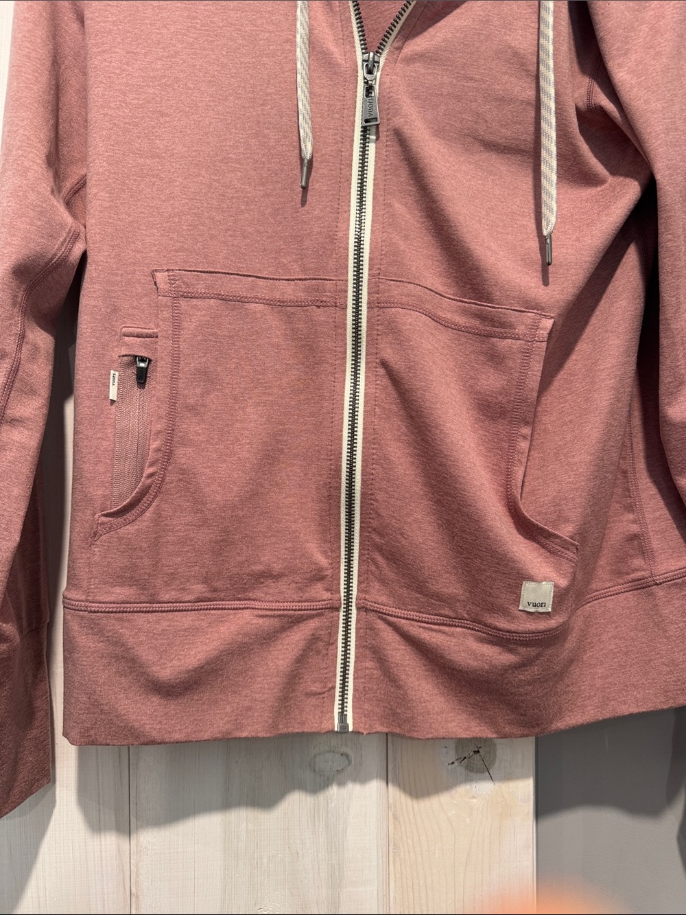 Vuori Matching Set - Halo Essential Zip-Up Hoodie and Performance Jogger - Picture 8 of 9